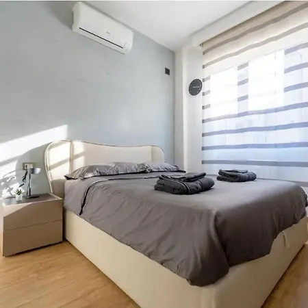 I Host - Cadibona 16 Apartment *